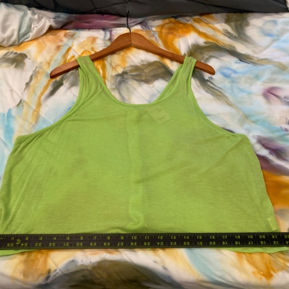 Lime Green Crop Flowy Tank Top, Button Down Back. One Size - Picture 6 of 6